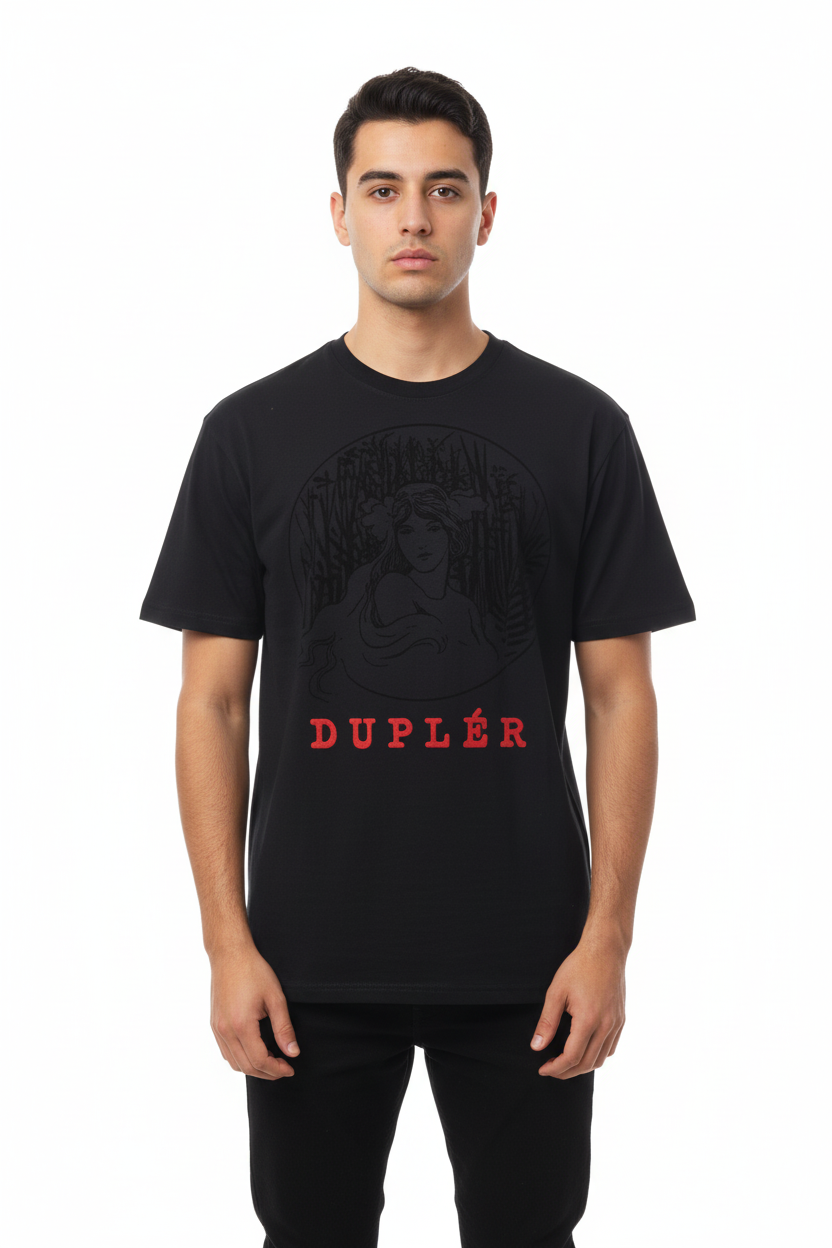 Duplér Svart T-shirt med kvinna – på person